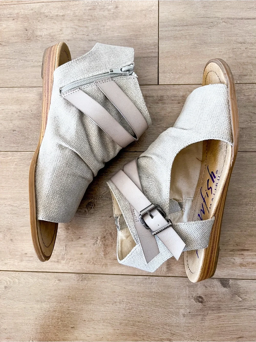 Blowfish Malibu Balla Taupe Canvas Micro Wedge Sandals Size 9